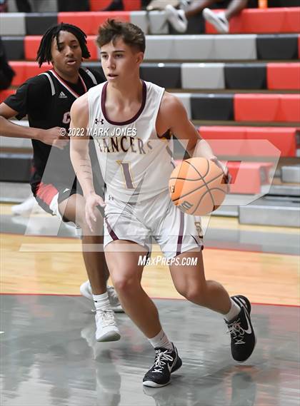 Thumbnail 2 in Salpointe Catholic vs. Maricopa (Phoenix Union High Classic) photogallery.