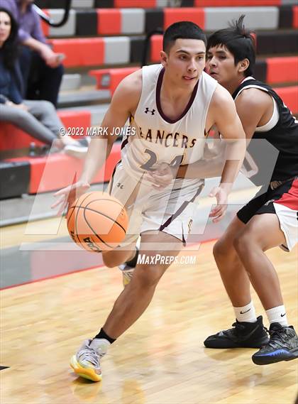 Thumbnail 3 in Salpointe Catholic vs. Maricopa (Phoenix Union High Classic) photogallery.
