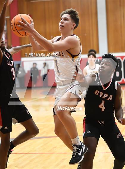 Thumbnail 2 in Salpointe Catholic vs. Maricopa (Phoenix Union High Classic) photogallery.