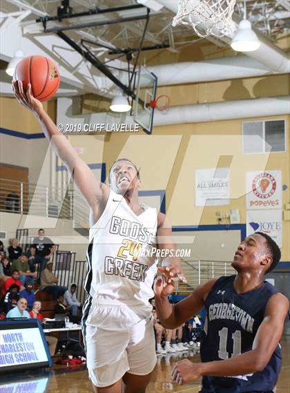 Thumbnail 3 in Georgetown Prep vs Goose Creek (Rotary Roundball Classic)  photogallery.