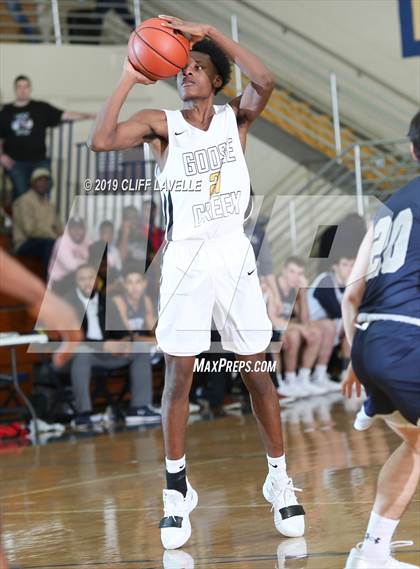 Thumbnail 3 in Georgetown Prep vs Goose Creek (Rotary Roundball Classic)  photogallery.