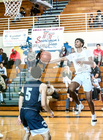 Thumbnail 1 in Georgetown Prep vs Goose Creek (Rotary Roundball Classic)  photogallery.