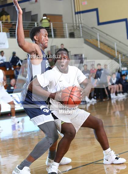 Thumbnail 2 in Georgetown Prep vs Goose Creek (Rotary Roundball Classic)  photogallery.