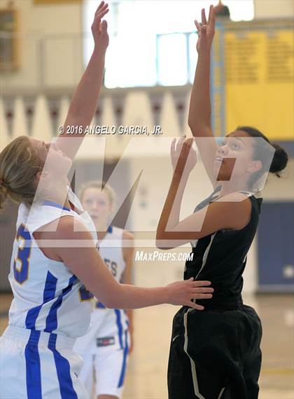 Thumbnail 2 in Rincon Valley Christian vs Buhach Colony (West Coast Jamboree) photogallery.