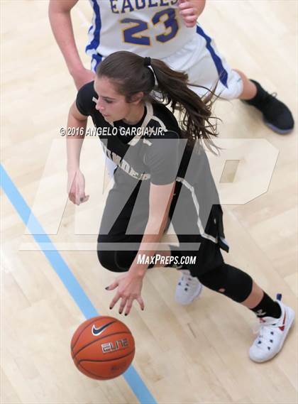 Thumbnail 2 in Rincon Valley Christian vs Buhach Colony (West Coast Jamboree) photogallery.