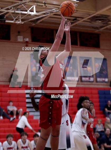Thumbnail 1 in Dysart vs Sahuaro (AIA 4A Quarterfinals) photogallery.