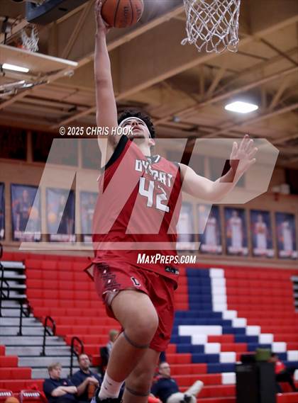 Thumbnail 2 in Dysart vs Sahuaro (AIA 4A Quarterfinals) photogallery.