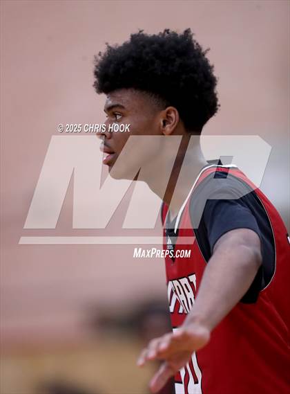 Thumbnail 3 in Dysart vs Sahuaro (AIA 4A Quarterfinals) photogallery.