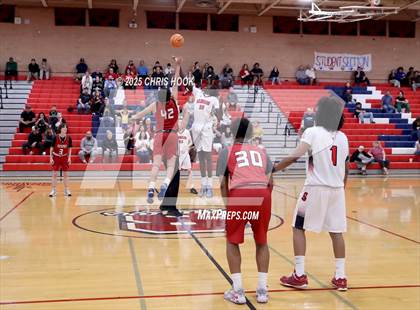 Thumbnail 3 in Dysart vs Sahuaro (AIA 4A Quarterfinals) photogallery.