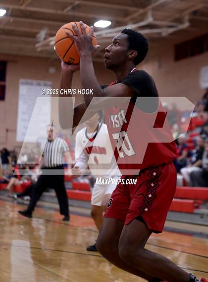 Thumbnail 3 in Dysart vs Sahuaro (AIA 4A Quarterfinals) photogallery.