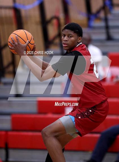 Thumbnail 2 in Dysart vs Sahuaro (AIA 4A Quarterfinals) photogallery.