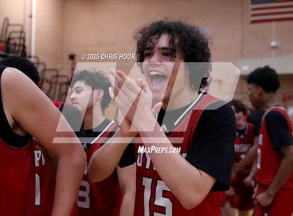 Thumbnail 3 in Dysart vs Sahuaro (AIA 4A Quarterfinals) photogallery.