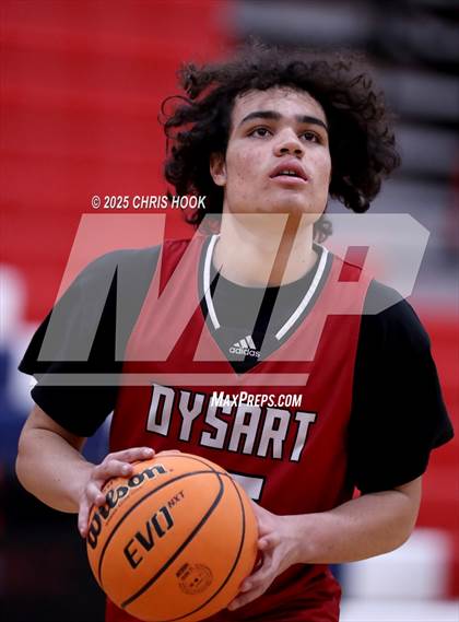 Thumbnail 3 in Dysart vs Sahuaro (AIA 4A Quarterfinals) photogallery.