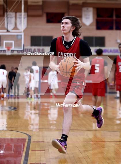 Thumbnail 2 in Dysart vs Sahuaro (AIA 4A Quarterfinals) photogallery.