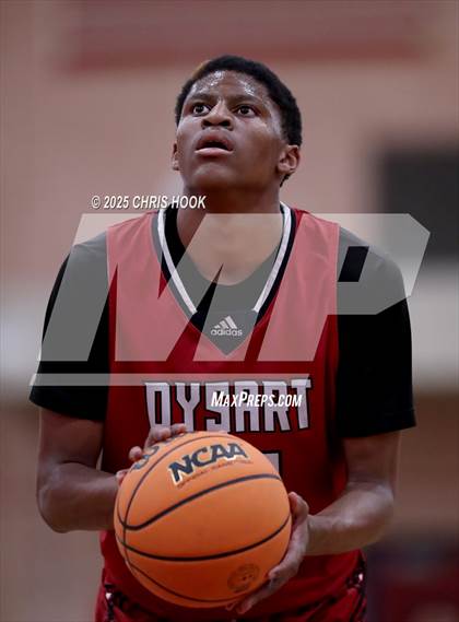 Thumbnail 2 in Dysart vs Sahuaro (AIA 4A Quarterfinals) photogallery.
