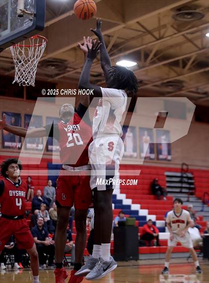 Thumbnail 2 in Dysart vs Sahuaro (AIA 4A Quarterfinals) photogallery.