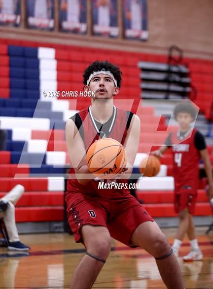 Thumbnail 2 in Dysart vs Sahuaro (AIA 4A Quarterfinals) photogallery.