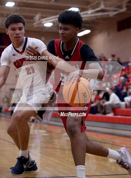 Thumbnail 1 in Dysart vs Sahuaro (AIA 4A Quarterfinals) photogallery.