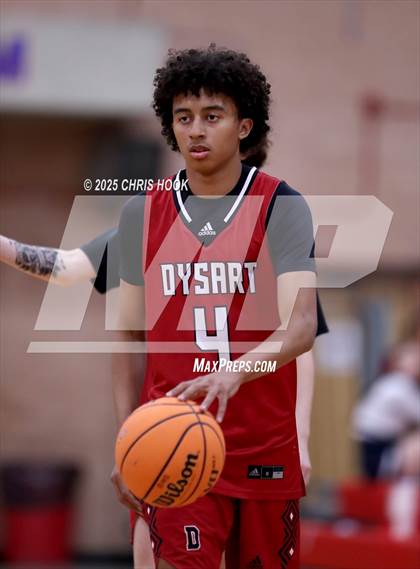 Thumbnail 2 in Dysart vs Sahuaro (AIA 4A Quarterfinals) photogallery.