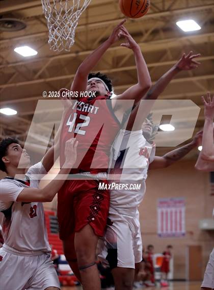 Thumbnail 3 in Dysart vs Sahuaro (AIA 4A Quarterfinals) photogallery.