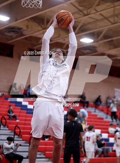 Thumbnail 2 in Dysart vs Sahuaro (AIA 4A Quarterfinals) photogallery.
