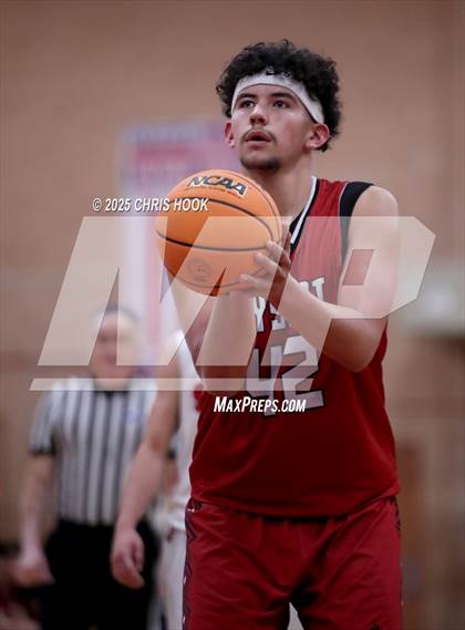 Thumbnail 1 in Dysart vs Sahuaro (AIA 4A Quarterfinals) photogallery.