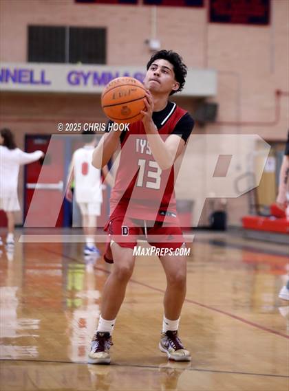 Thumbnail 3 in Dysart vs Sahuaro (AIA 4A Quarterfinals) photogallery.