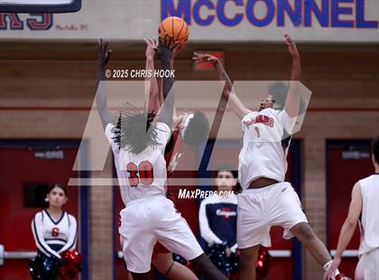 Thumbnail 3 in Dysart vs Sahuaro (AIA 4A Quarterfinals) photogallery.