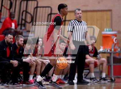 Thumbnail 3 in Dysart vs Sahuaro (AIA 4A Quarterfinals) photogallery.