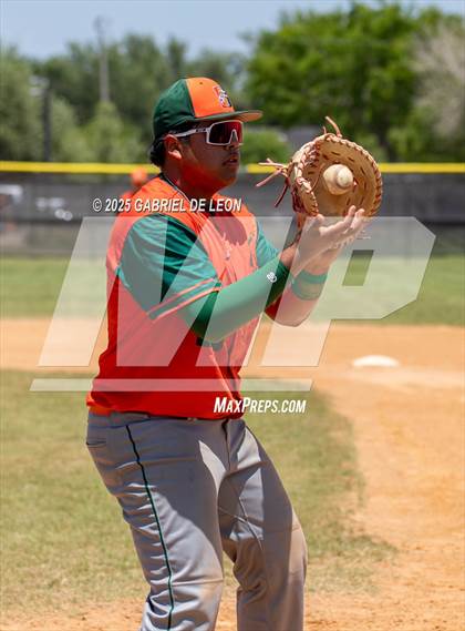 Thumbnail 3 in Harlingen South @ Harlingen (Birdbowl) photogallery.