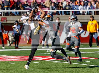 Thumbnail 3 in Roy vs. Skyridge (UHSAA 5A Semifinal) photogallery.