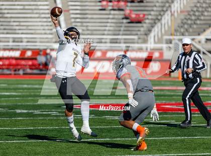 Thumbnail 3 in Roy vs. Skyridge (UHSAA 5A Semifinal) photogallery.