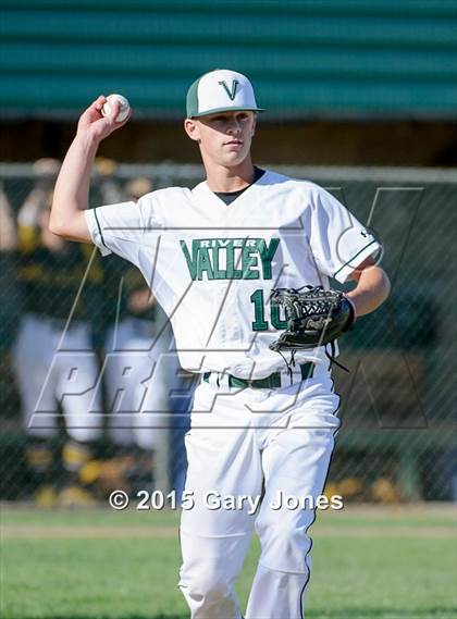 Thumbnail 3 in Yuba City vs River Valley (CIF SJS D3 Final) photogallery.