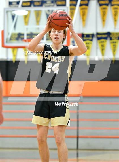 Thumbnail 2 in Enochs vs. Gunderson (Tiger Classic) photogallery.