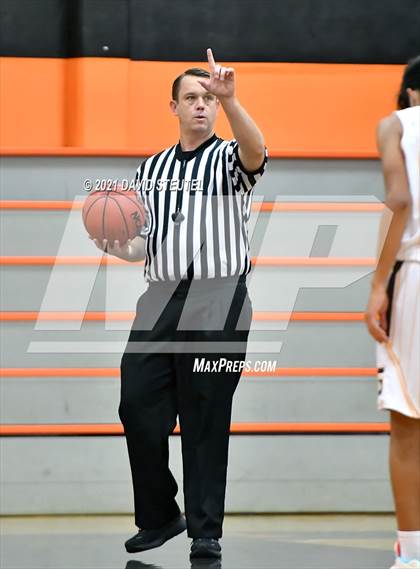 Thumbnail 2 in Enochs vs. Gunderson (Tiger Classic) photogallery.