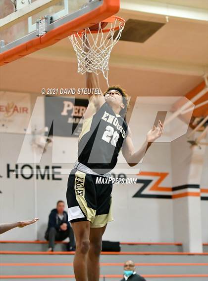 Thumbnail 3 in Enochs vs. Gunderson (Tiger Classic) photogallery.