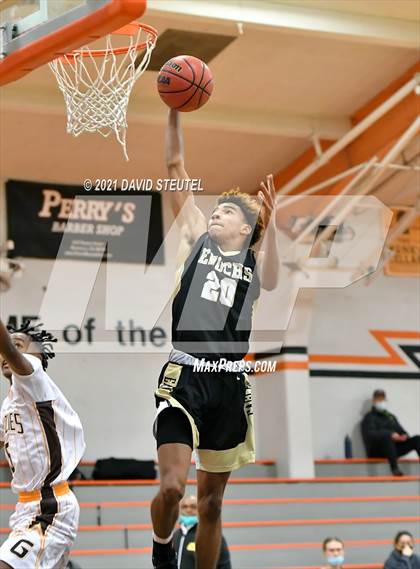 Thumbnail 2 in Enochs vs. Gunderson (Tiger Classic) photogallery.