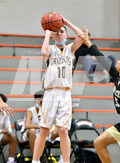 Thumbnail 3 in Enochs vs. Gunderson (Tiger Classic) photogallery.