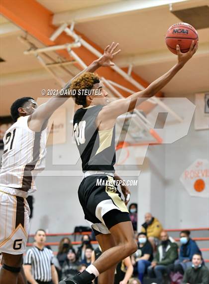 Thumbnail 2 in Enochs vs. Gunderson (Tiger Classic) photogallery.