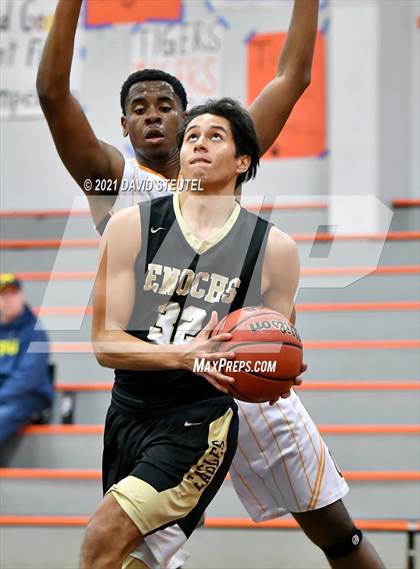 Thumbnail 2 in Enochs vs. Gunderson (Tiger Classic) photogallery.