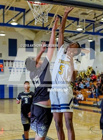 Thumbnail 2 in Yuba City @ Inderkum photogallery.