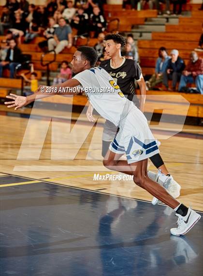 Thumbnail 1 in Yuba City @ Inderkum photogallery.
