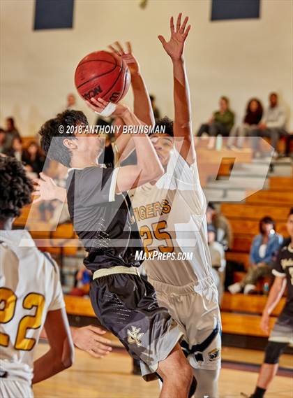 Thumbnail 1 in Yuba City @ Inderkum photogallery.