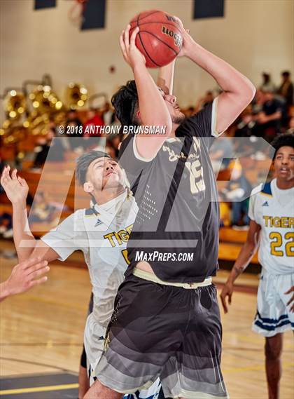 Thumbnail 1 in Yuba City @ Inderkum photogallery.