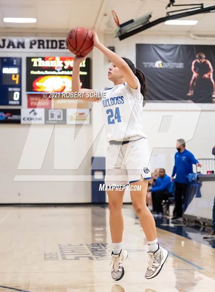 Thumbnail 1 in Folsom vs River Valley (Trojan Toss-Up) photogallery.