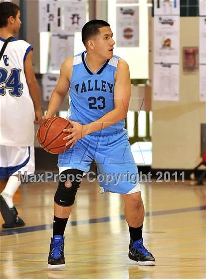 Thumbnail 1 in Ponderosa vs. Santa Ana Valley (MaxPreps Holiday Classic) photogallery.
