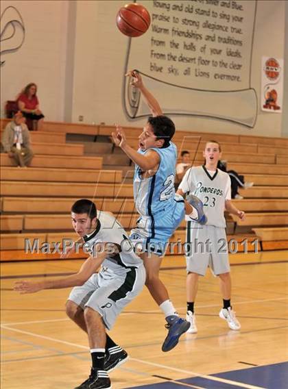 Thumbnail 3 in Ponderosa vs. Santa Ana Valley (MaxPreps Holiday Classic) photogallery.