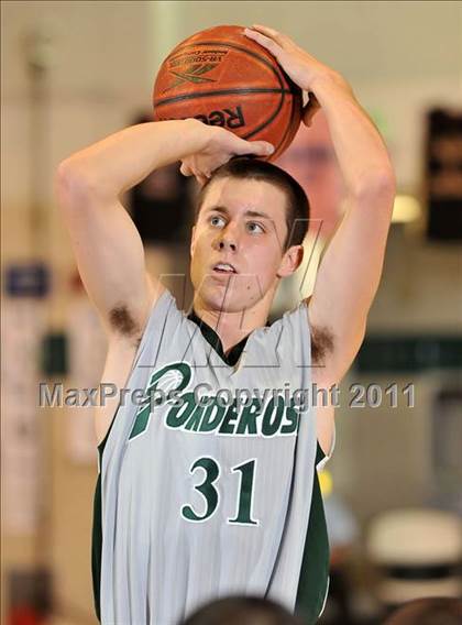 Thumbnail 3 in Ponderosa vs. Santa Ana Valley (MaxPreps Holiday Classic) photogallery.