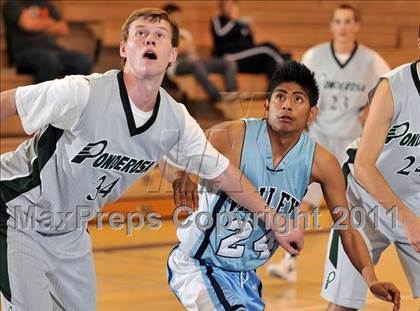 Thumbnail 2 in Ponderosa vs. Santa Ana Valley (MaxPreps Holiday Classic) photogallery.