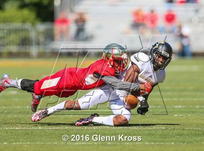 Thumbnail 2 in Paramus Catholic @ Bergen Catholic photogallery.